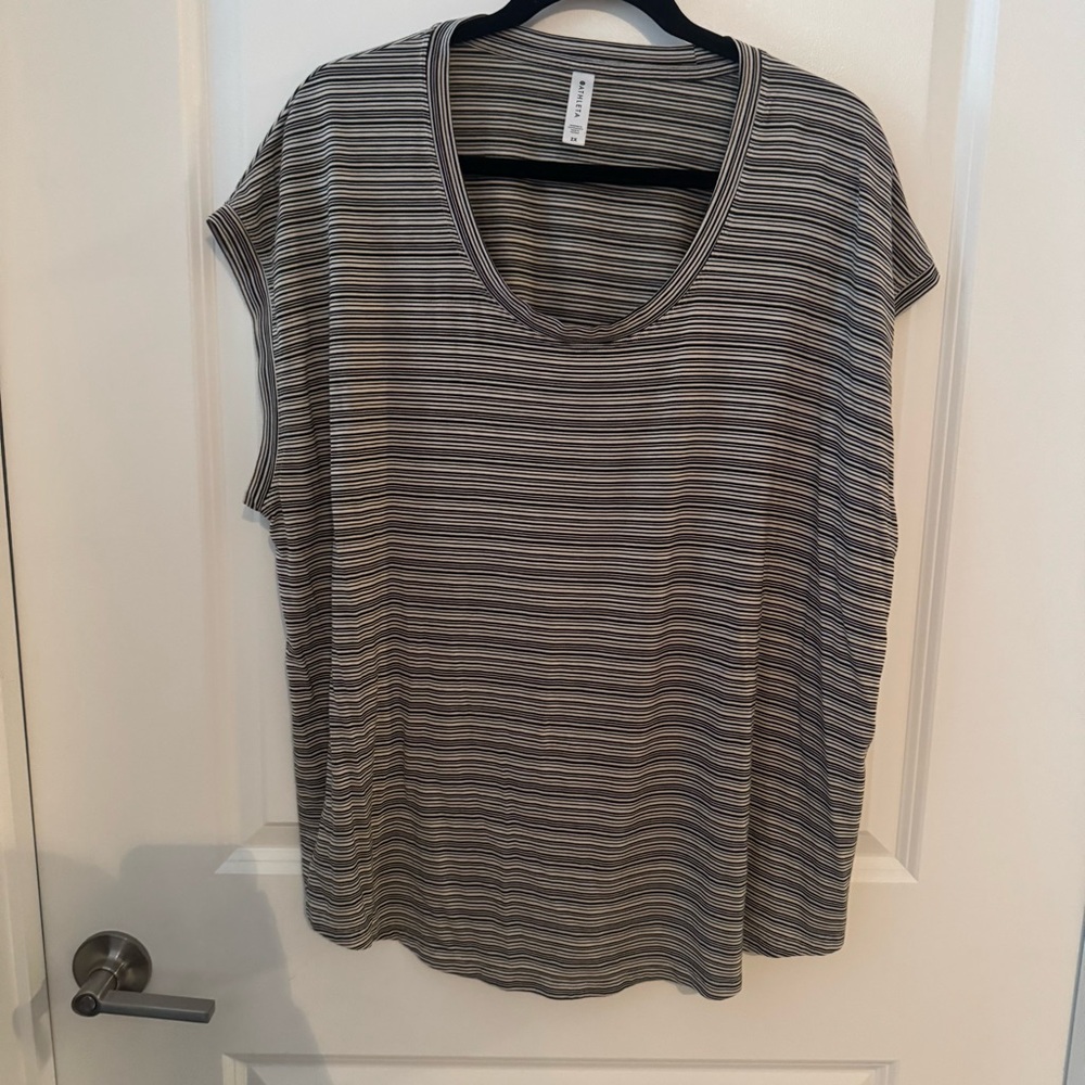 Athleta Cloudlight Stratus Tee- Sleevless Grey St… - image 3
